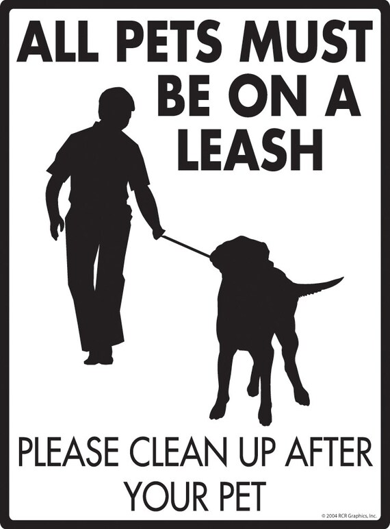 dogs must be on leash sign
