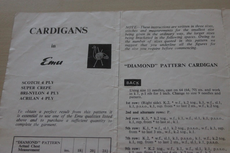 Vintage knitting pattern, babies' clothes, cardigans, Emu pattern 8146, 18.5 inches to 21.5 inches chest size, 4 ply wool, 1960s 画像 2