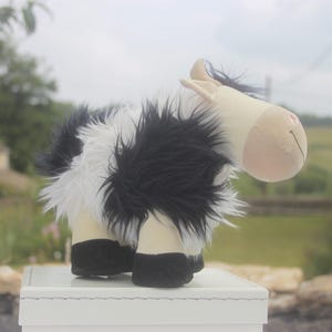 Plush Jellycat Shaggy Black & White Cow 10&quot; long J 448  very good long hair, children&#39;s toys, farmyard animals, farm animals