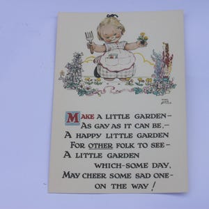 Cartão postal vintage de Mabel Lucie Attwell, década de 1970, Bennett Publications LA 36, cartão postal de jardinagem, crianças fofas, ilustrador infantil