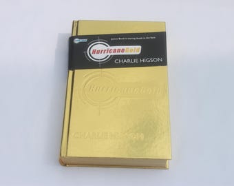 Children's books Young Bond Charlie Higson Hurricane Gold 2007 1st edition, fantasy books, young adult books, spies