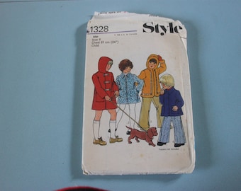 Vintage children's Style sewing pattern, coats jackets, child 61 cms chest, 1970s 1975, vintage sewing pattern, children's clothes coats