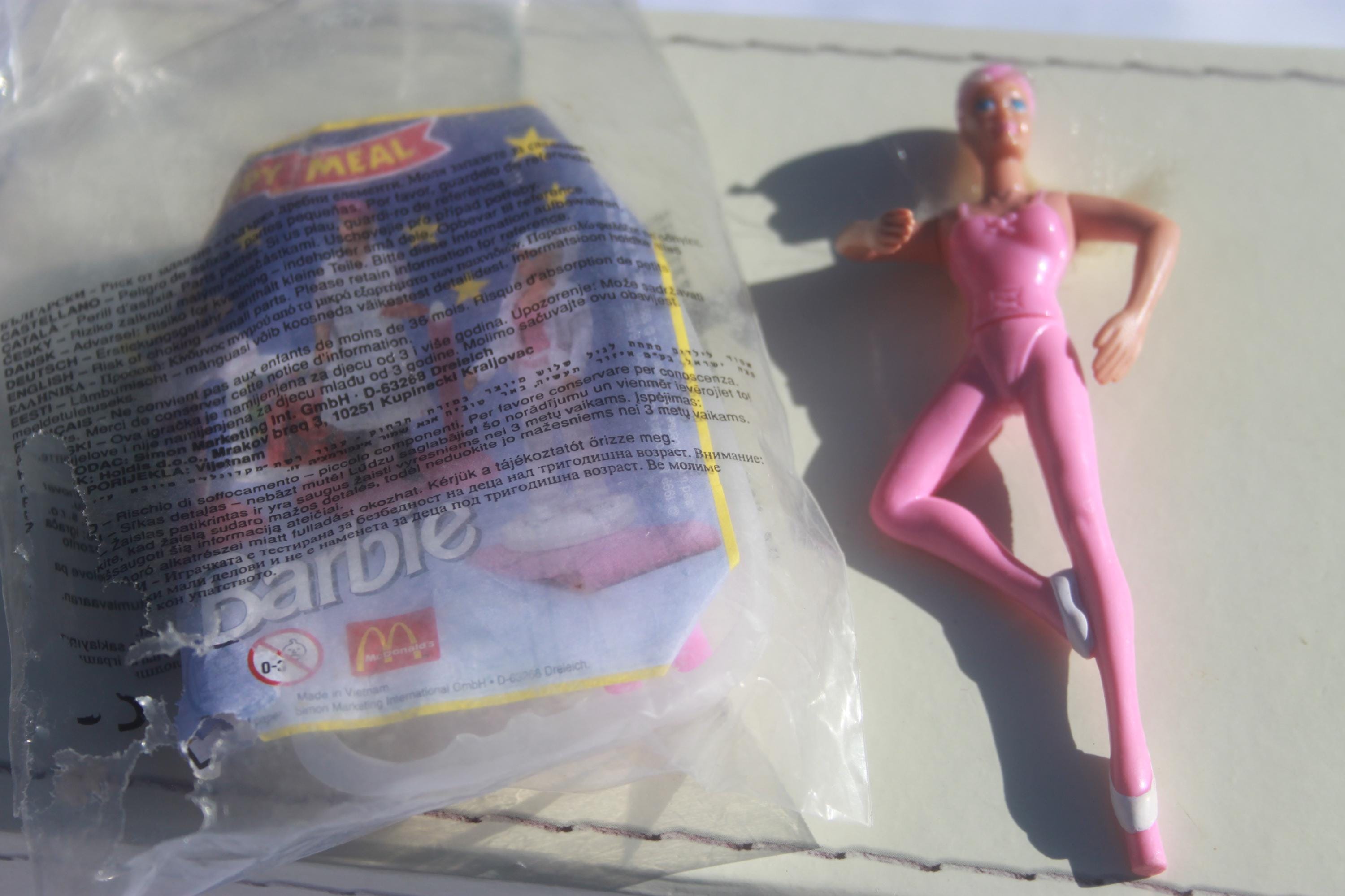 Vintage 1999 Plastic Miniature Barbie Mcdonalds Fast Food