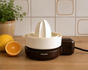 Vintage Philips elektrische citruspers, jaren 70 | Bruin crèmekleurig retro keukenapparaat | Keukendecoratie in mid-century stijl
