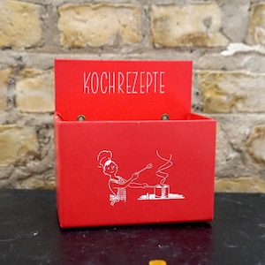 rode vintage doos voor kookrecepten om op te hangen