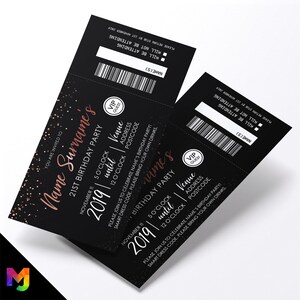 Peut inclure: Deux billets VIP noirs pour une f&ecirc;te d'anniversaire avec du texte et des accents or rose. Les billets comprennent le nom, la date, l'heure et les d&eacute;tails du lieu pour une c&eacute;l&eacute;bration du 21e anniversaire. Les billets ont &eacute;galement un code-barres et un espace pour le nom de l'invit&eacute;.