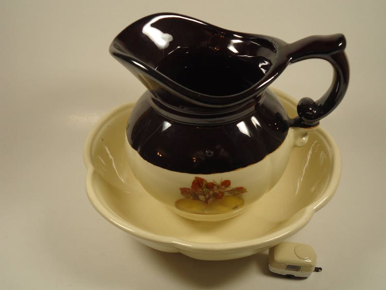 McCoy bowl /& water pitcher set