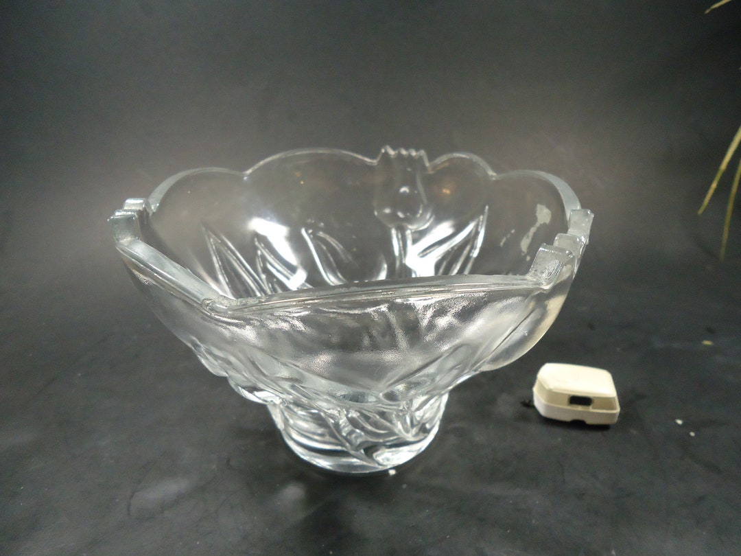 Clear Glass Tulip Shaped Bowl Etsy