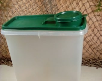 Tupperware storage  container with lid