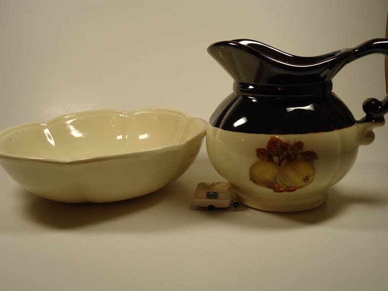 McCoy bowl /& water pitcher set
