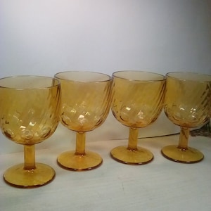 Set of 4 Bartlett Collins beer honey gold stemmed glass goblets