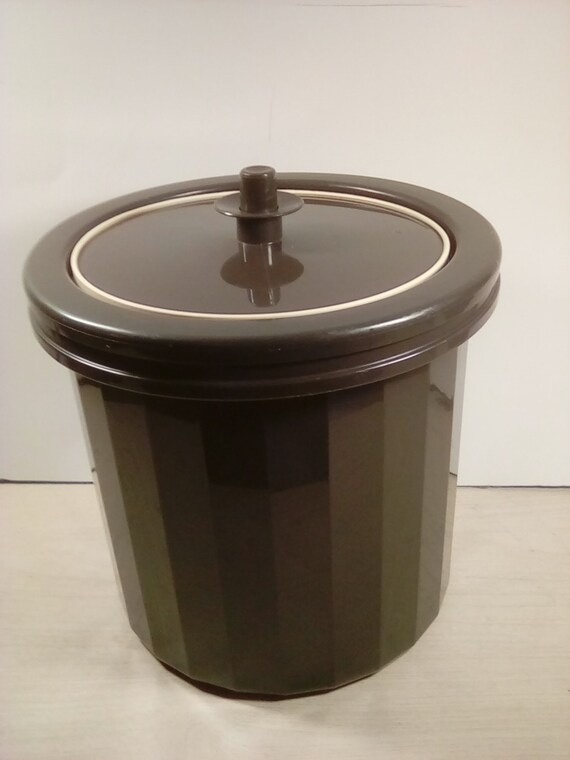 Tupperware Ice Bucket Insulated 2 piece Dark Brown #1683 Push Button Lid