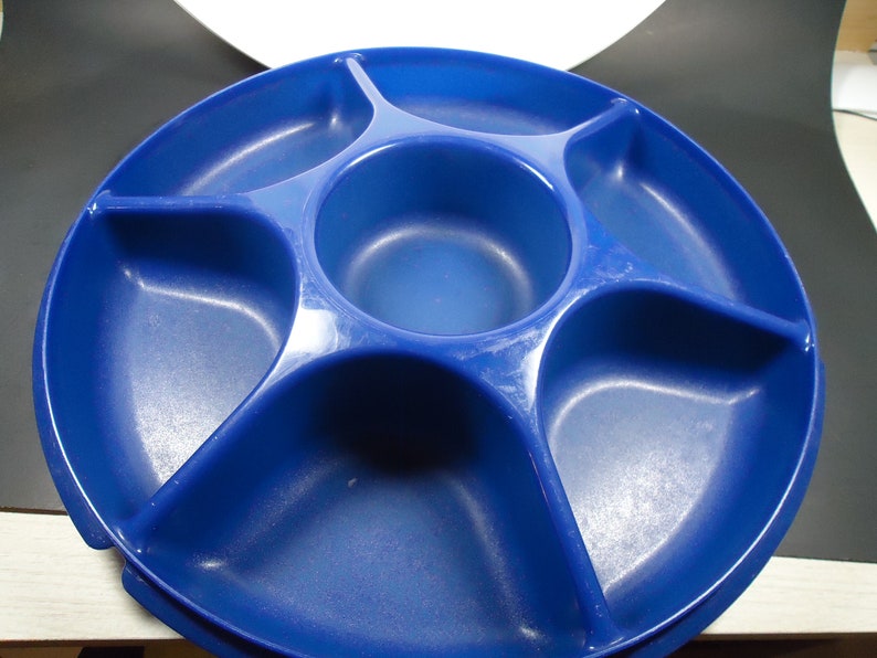 Tupperware Divided Serving Tray Container With Lid. Etsy
