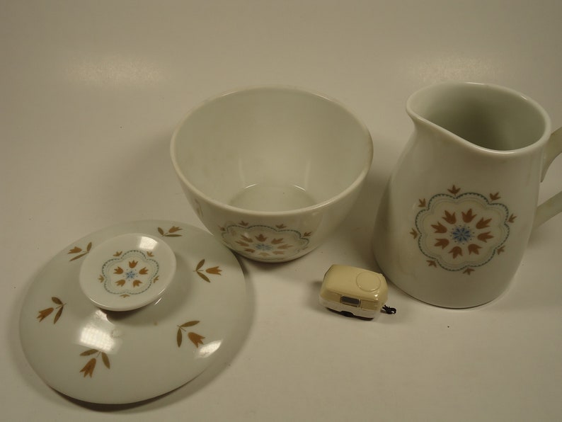 Noritake china Linfield 112 1 sugar bowl with lid 1 creamer