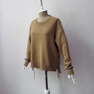100% Pure Cashmere - Women&#39;s Loose fit Camel Brown Knit Sweater