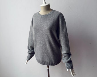 100% Soft Merino Wool - Relaxed fit Crew Neck Knit Light Gray Sweater