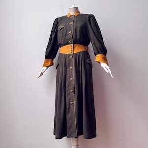 Vintage - 100% Pure Linen - Volume Sleeve Khaki Green Button Front Midi Dress