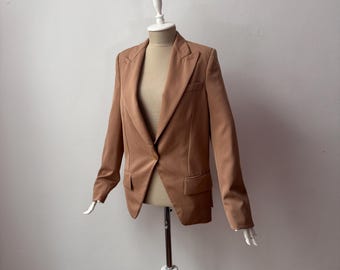 Klassiek kameelbruine blazer dames enkelknoops getailleerd, 100% wol