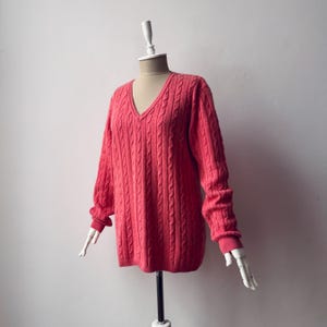 100% Pure Cashmere - Women&#39;s Deep V-neck Cable Knit Coral Pink Jumper