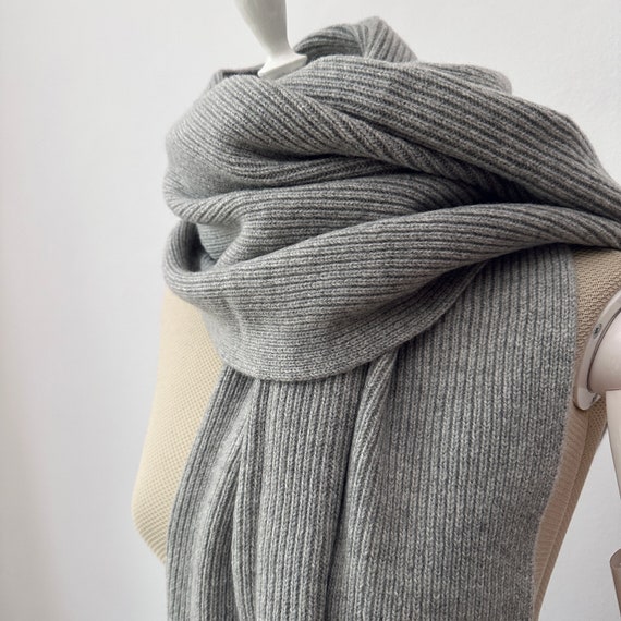 Soft Cashmere & Wool -  Light Gray Knitted Large … - image 3