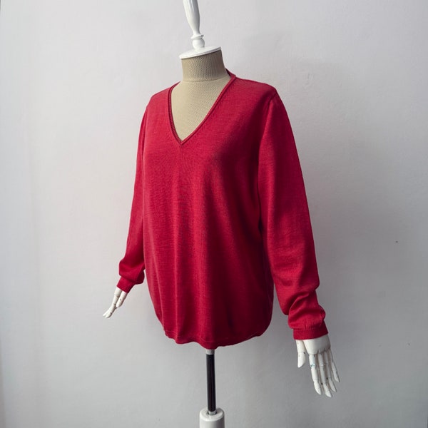 100% Merino Wool - Women's V-Neck Relaxed Fit Rose Red Knit Sweater