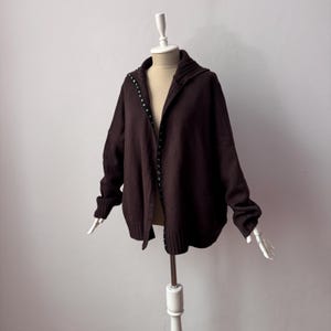 100% Soft Wool - Women&#39;s Collared Oversized Knit Cardigan Jacket