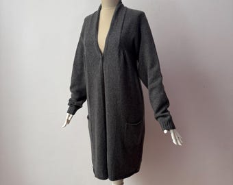 100 % cachemira pura - Chaqueta larga de punto gris oscuro con escote en V profundo para mujer