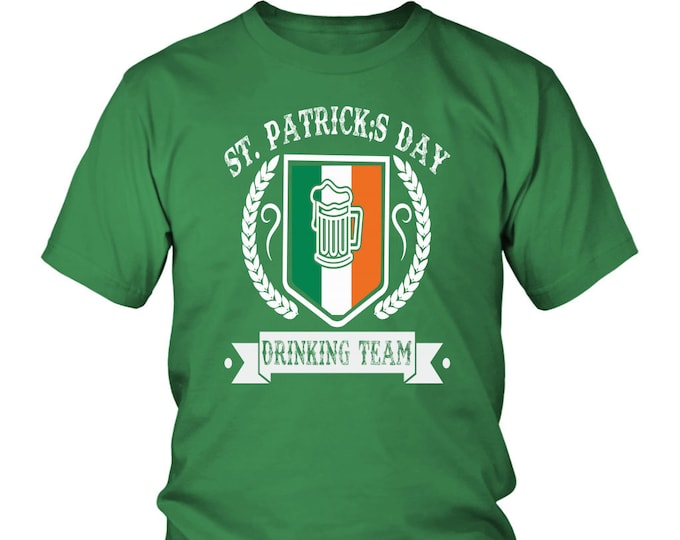 St. Patrick's Day Shirt St. Patrick's Day Drinking Team Shirt Gift Shirt for Irish Shamrock Tee - District Unisex Shirt