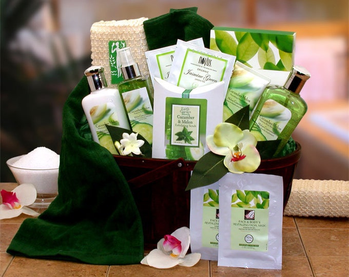 Gift Baskets for WomenWomen's Gift Baskets Spa Gift Basket for Her Mother's Day Gift Baskets Cucumber and Melon Spa Gift Basket