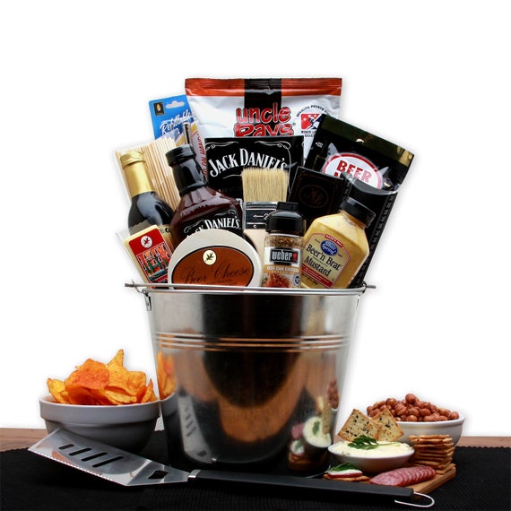 The Grill-Master, Deluxe Gift Basket for Him (Small)