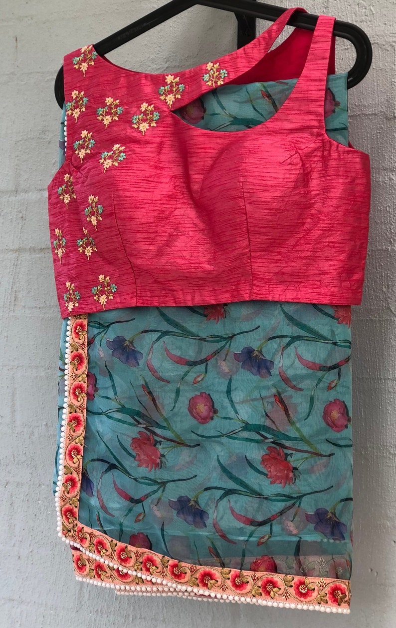 Floral printed organza Saree with stylish blouse