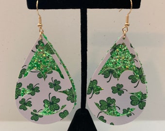 Irish Christmas Faux Leather Earrings, Four Leaf Clover, Glitter Earrings, Jewelry for her, Gift for mom, St. Patty’s Day accessories