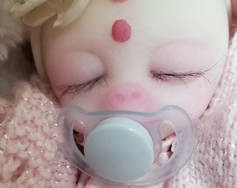 Micro preemie pacifier