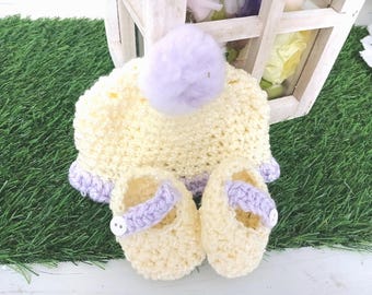 Hat and booties set