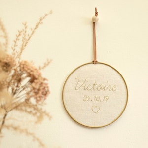 Hand embroidered birth frame (15 cm)