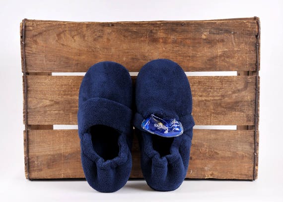 heated slippers mens