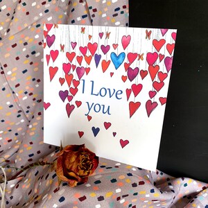 Falling Love Hearts Card - Tarjeta de felicitación - Aniversario - Tarjeta de San Valentín - enamorado - Tarjeta de boda - Pareja - Animales lindos - Te amo