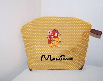 Trousse de toilette enfant PERSONNALISABLE Roi Lion en tissu jaune, idéal cadeau naissance