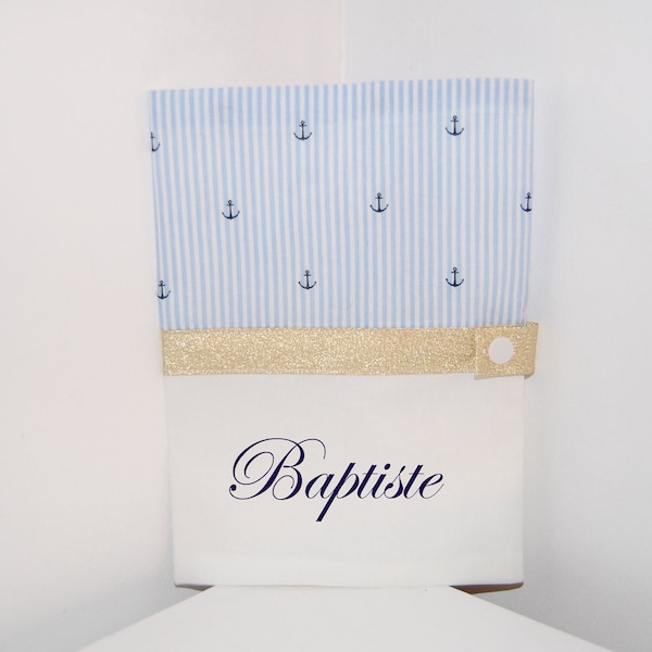 Protège carnet de santé PERSONNALISABLE bébé en tissu marin rayé bleu et blanc motif ancre marine, idéal cadeau naissance