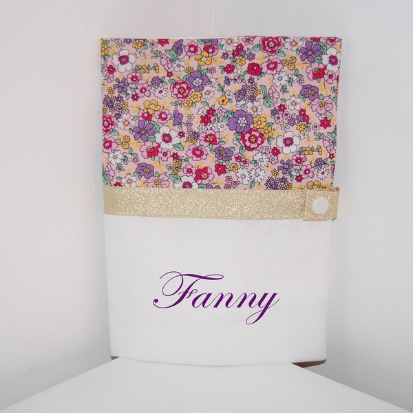 Protège carnet de santé PERSONNALISABLE en tissu liberty multicolore et doré, idéal cadeau naissance bébé