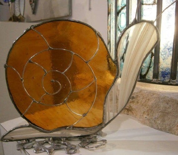 Escargot Vitrail Couleur Ambre , Fil d'argent