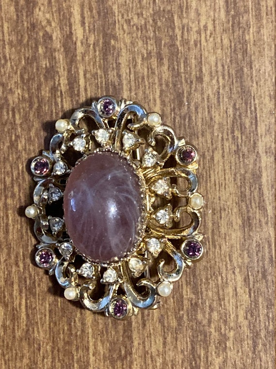 Gorgeous Vintage Pin/Brooch With Purple Stones an… - image 3