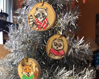 Hand painted wood slice ornament - Christmas Ornament - Woodland animals - animals wearing scarves