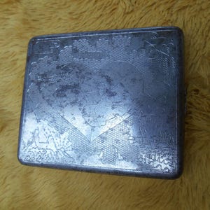 Vintage cigarette case , Cigarette Case