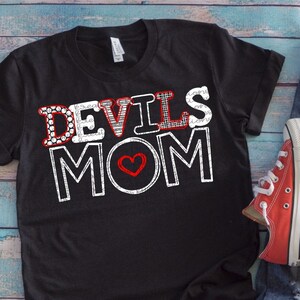 Devils Mom Svg Fútbol Svg Nombre de la Escuela Svg Fútbol Mama Svg Fútbol Svg Diseños De Fútbol Cortar Archivos Cricut Cortar Archivos Silueta Cortar Archivos