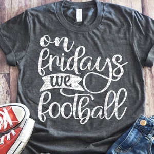 Fußball Svg auf Freitags wir Fußball Svg Fußball Mom Svg Fußball Leben Svg Fußball Svg Designs Fußball geschnitten Dateien Cricut cut Dateien