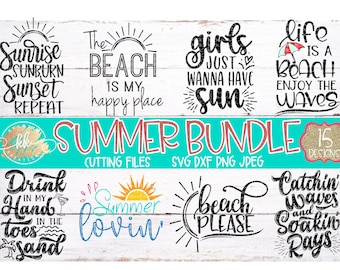 Könnte beinhalten: Ein Set mit 15 sommerlichen SVG-Schnittdateien zum Basteln. Die Designs beinhalten Sätze wie "Sunrise Sunburn Sunset Repeat", "The Beach is my happy place", "Girls Just Wanna Have Sun", "Life is a Beach Enjoy the Waves", "Drink in my Hand Toes in the Sand", "Summer Lovin", "Beach Please" und "Catchin Waves and Soakin Rays".