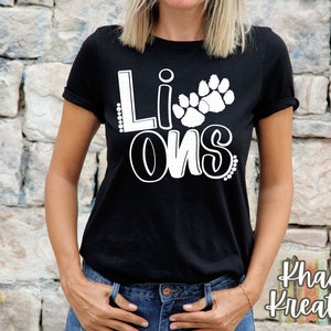 Leones svg, fútbol, baloncesto, deportes svg, nombre del equipo, espíritu escolar, mascota de la escuela, mascota del equipo, leones, diseños de nombres de equipo, deportes escolares