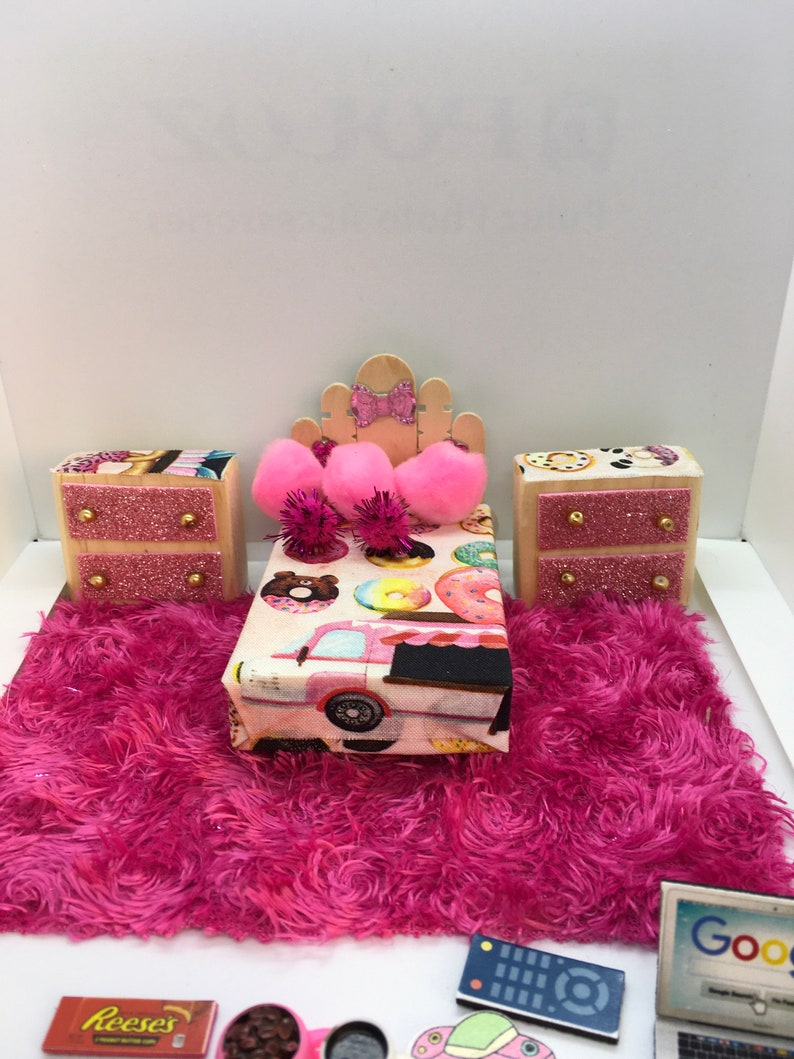bed /& accessories lps PET NOT included Littlest pet shop custom Furniture