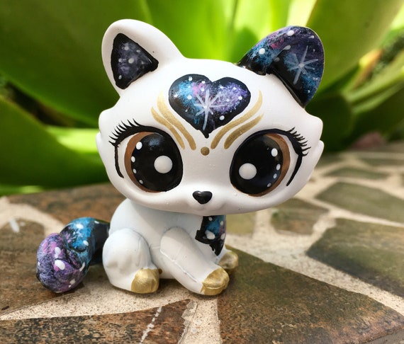 Littlest pet shop toys LPS dogs and cats Customized toy for girls  collection toy